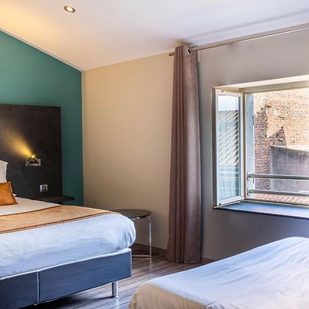 Logis Hotel De Bourgogne - Mâcon Buitenkant foto