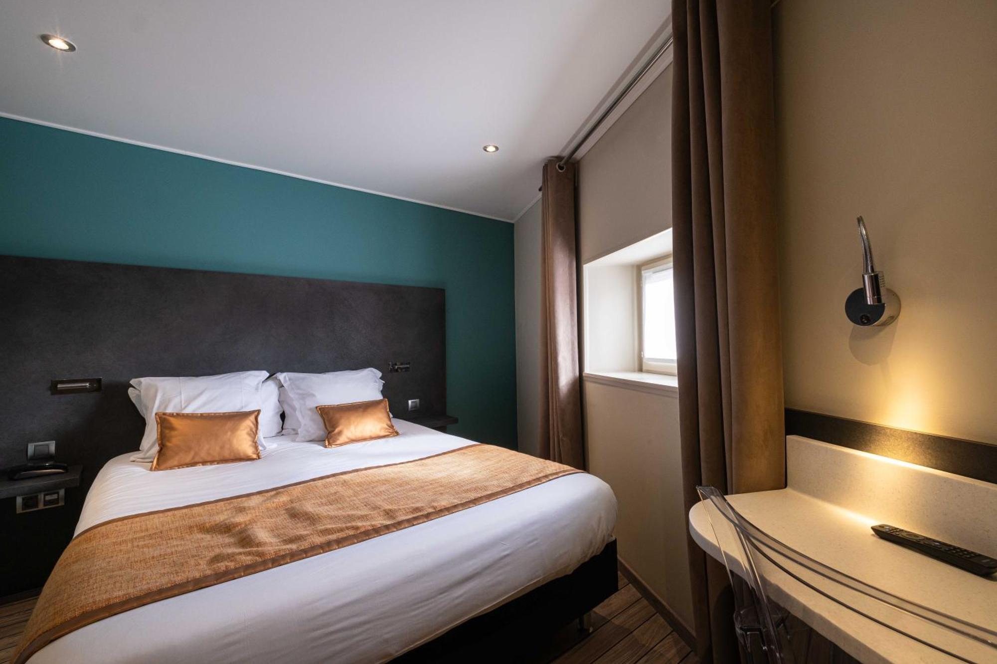 Logis Hotel De Bourgogne - Mâcon Buitenkant foto