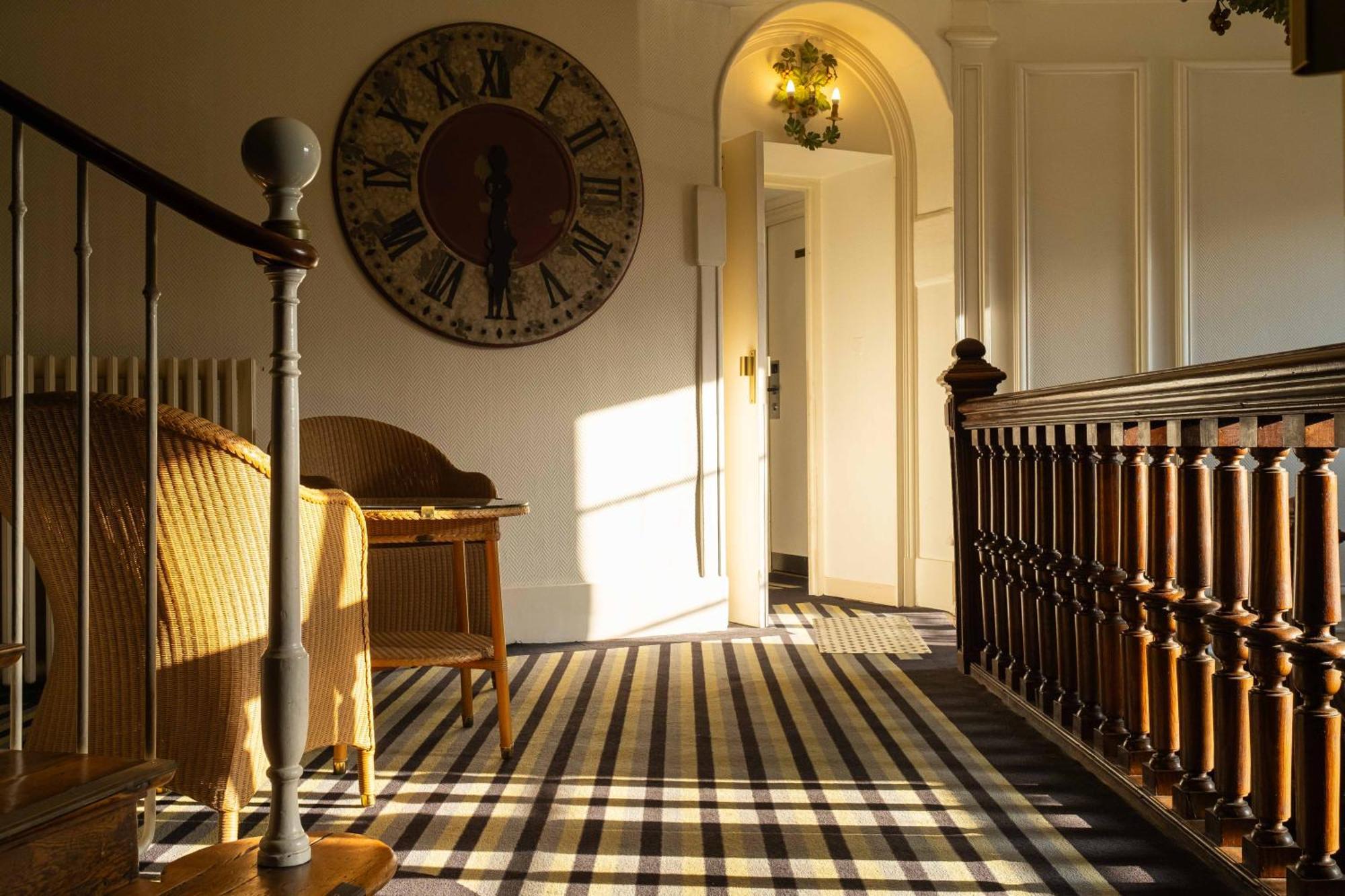 Logis Hotel De Bourgogne - Mâcon Buitenkant foto