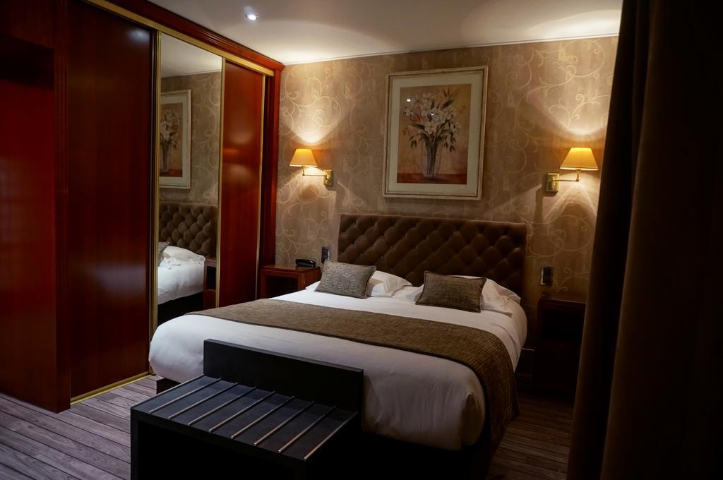 Logis Hotel De Bourgogne - Mâcon Buitenkant foto