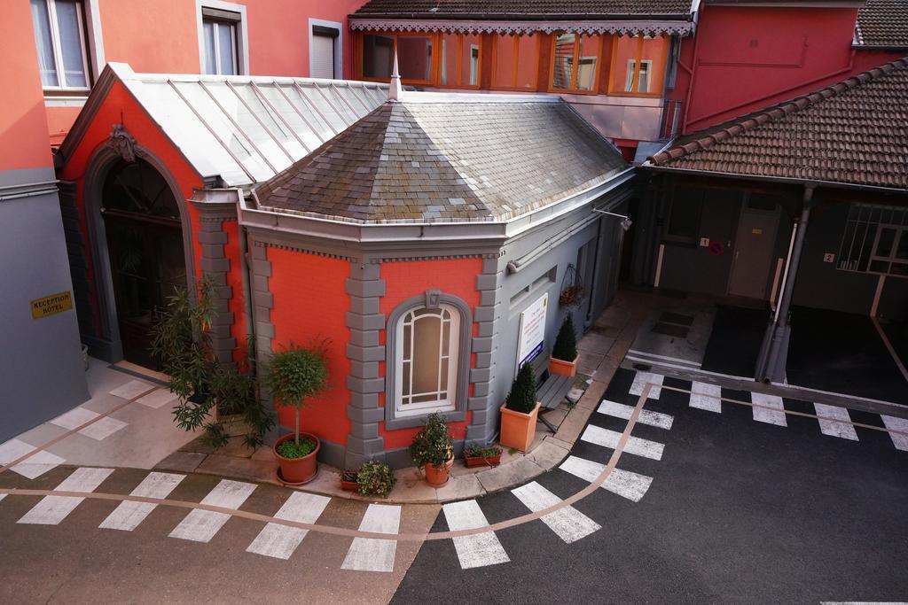 Logis Hotel De Bourgogne - Mâcon Buitenkant foto