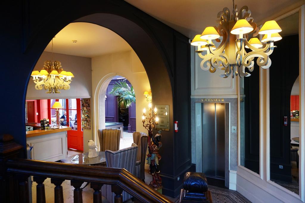 Logis Hotel De Bourgogne - Mâcon Buitenkant foto